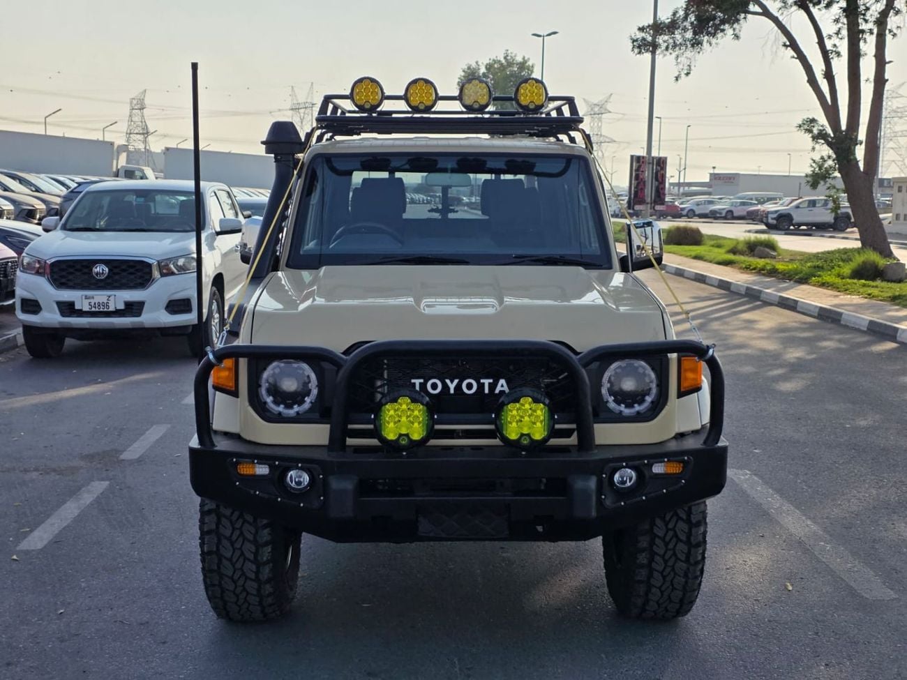 Toyota Land Cruiser Pick Up RIGHT HAND VEHICLE ONLY FOR EXPORT 2017 SHAPE MODIFIED 2024