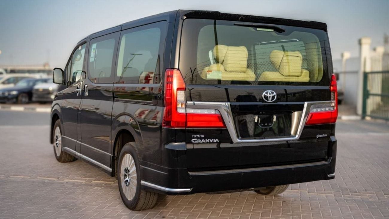 Toyota Granvia 2.8L, 4-Cylinder Turbo Diesel - Automatic - 6 Seater - 5 Door - RWD
