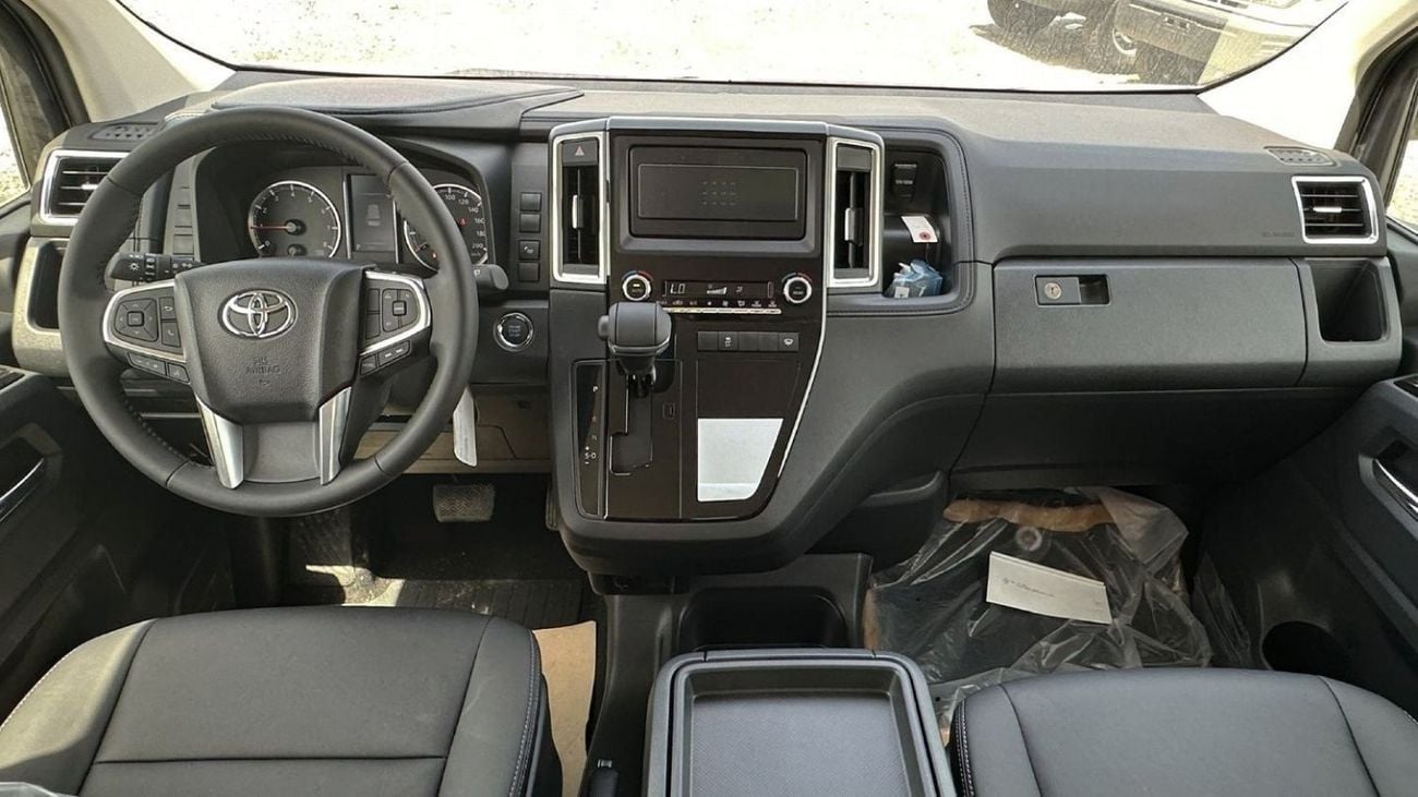 Toyota Granvia PREMIUM 3.5L V6 6-STR
