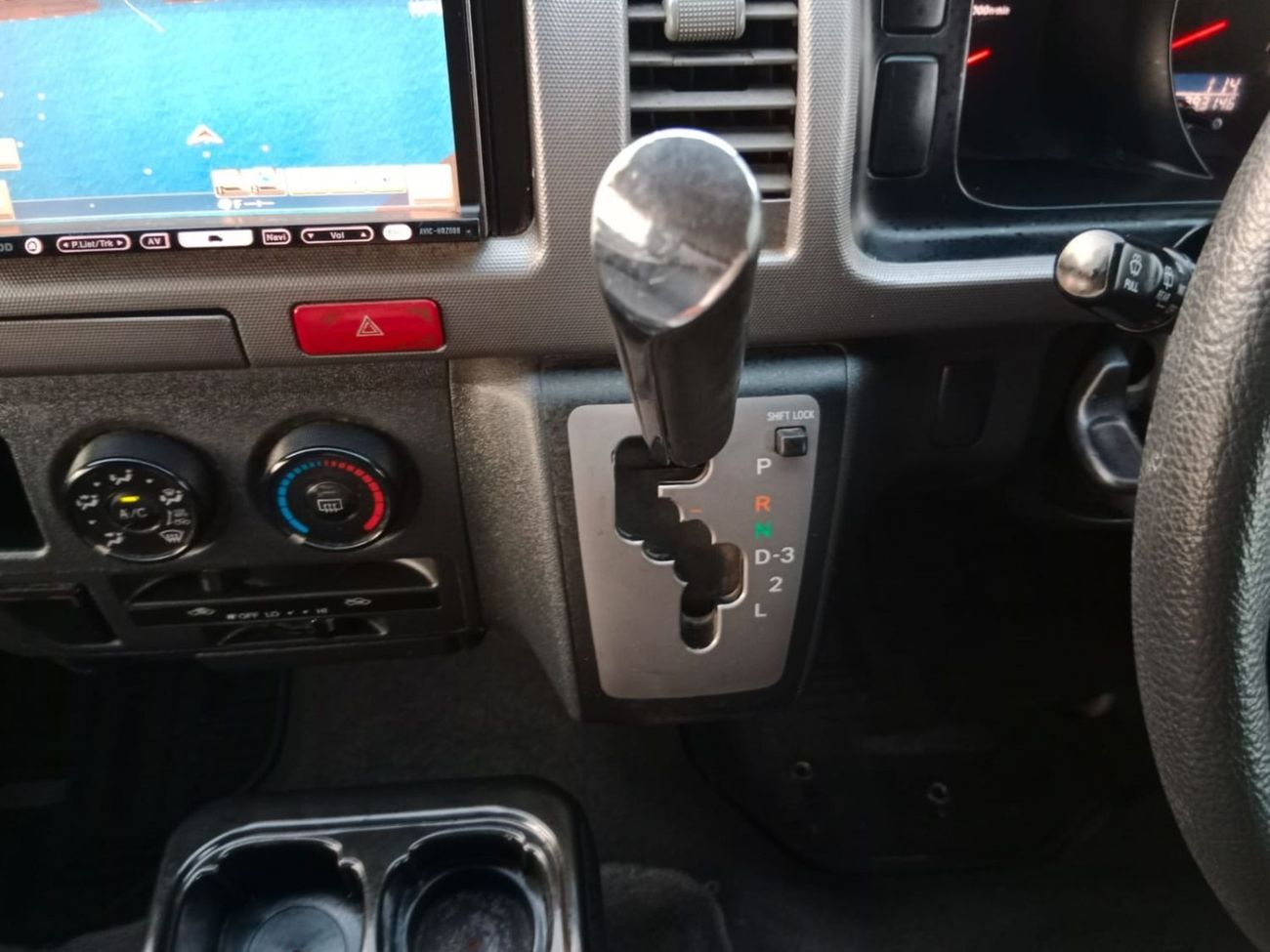 Toyota Hiace TOYOTA HIACE VAN RIGHT HAND DRIVE (PM1616)