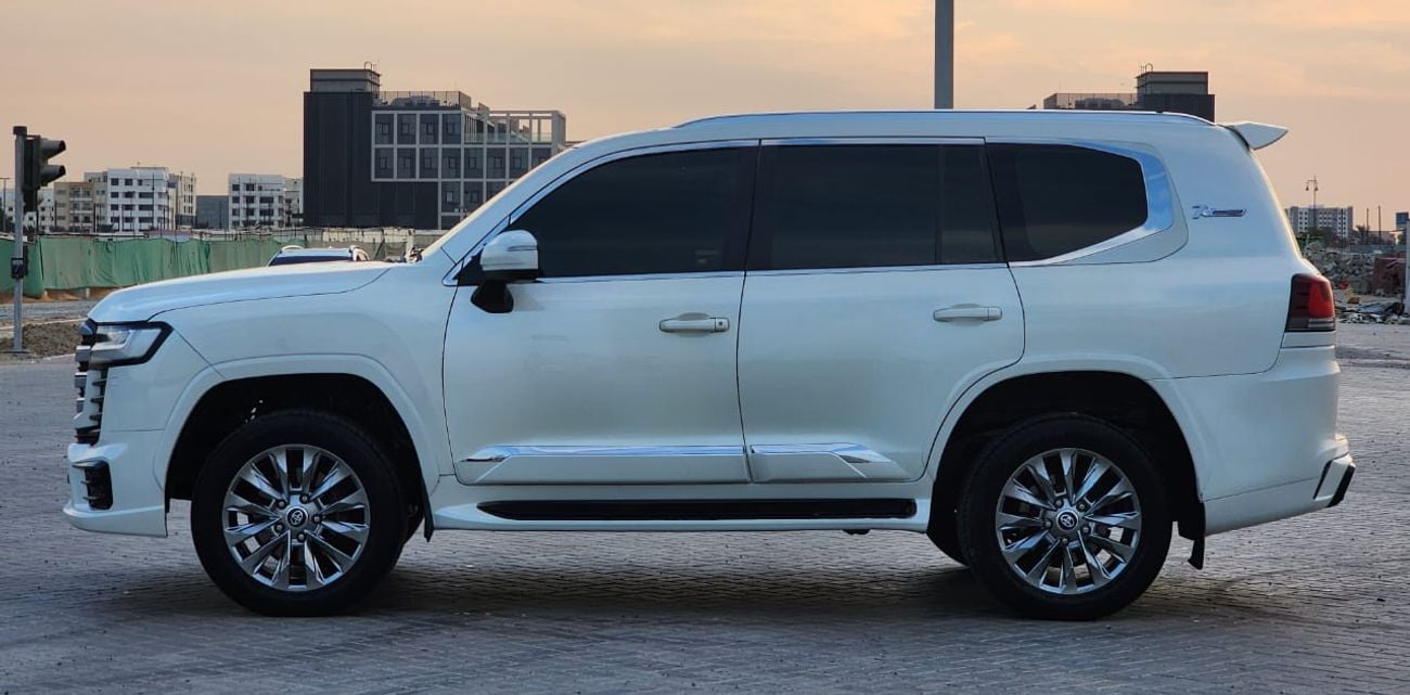 تويوتا لاند كروزر GX.R V6 upgrade 2024