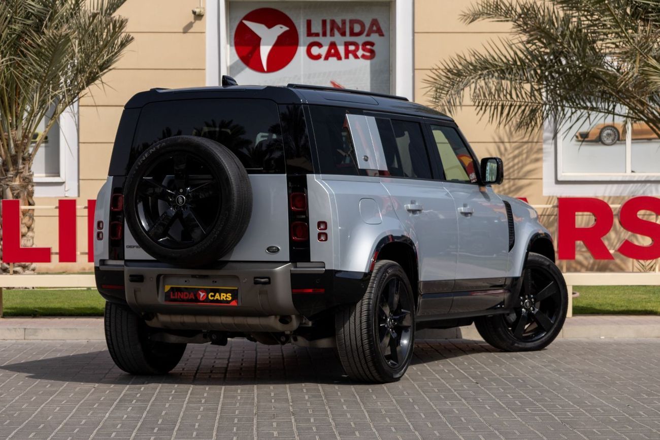 Land Rover Defender P400 110 X-Dynamic SE 3.0L (5 Seater)