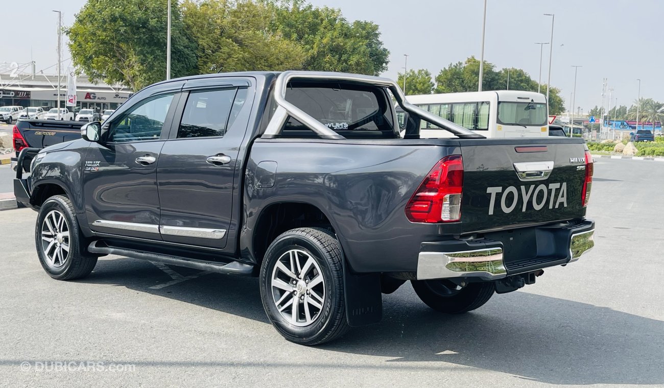 Toyota Hilux SR5