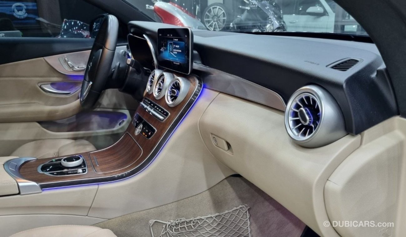 مرسيدس بنز C 300 كوبيه MERCEDES C300 COUPE 2019 IN BEAUTIFUL SHAPE FOR 115K AED