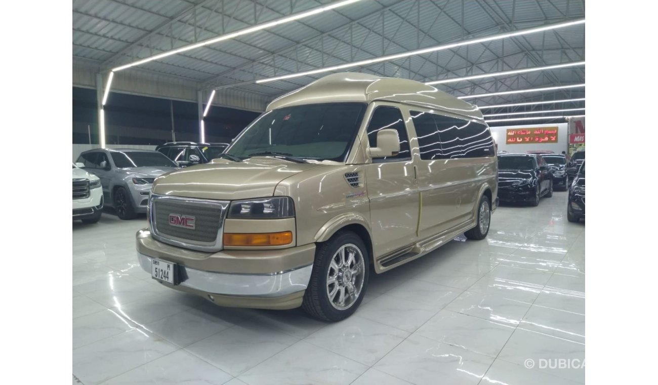 GMC Savana