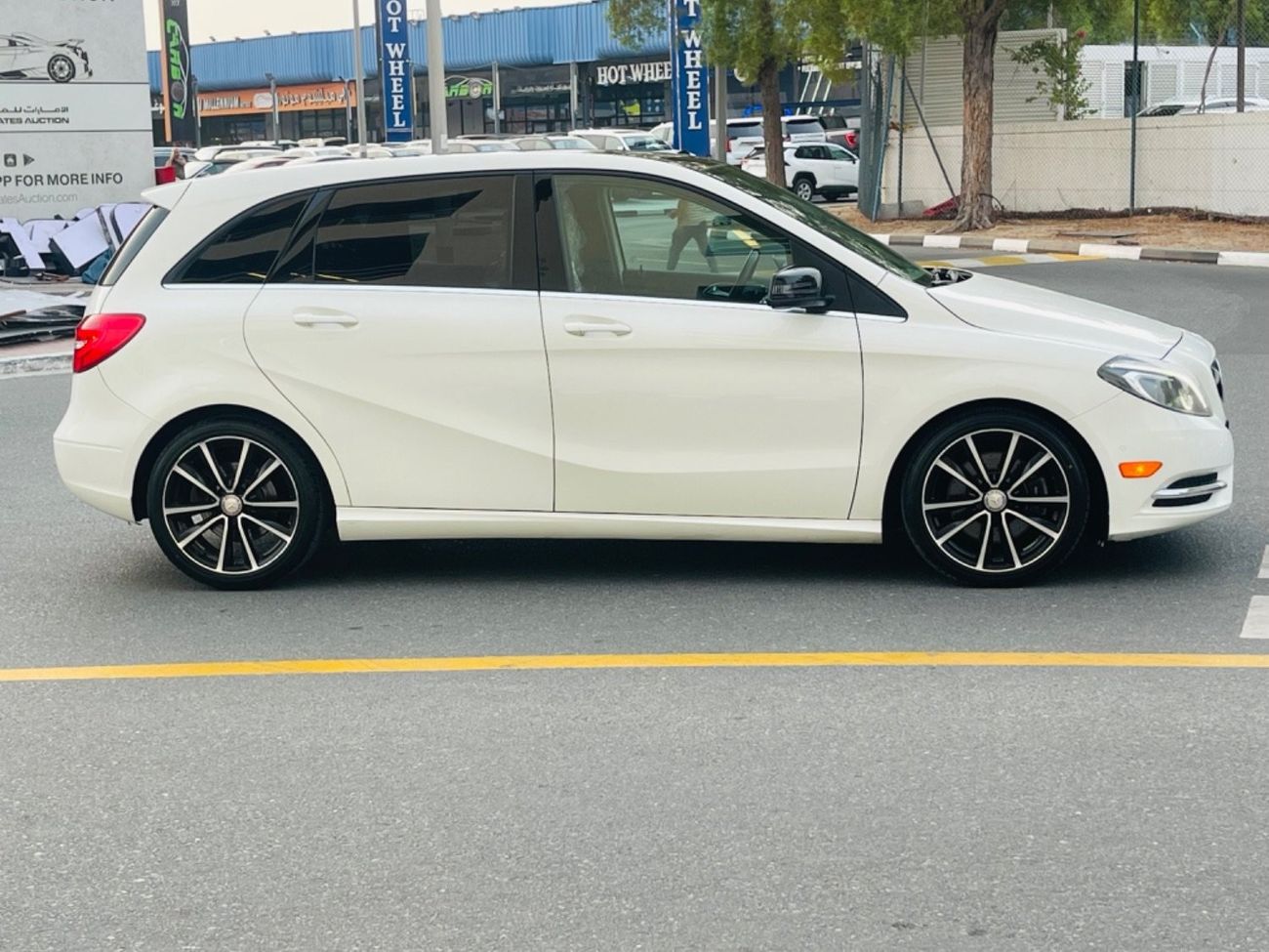 مرسيدس بنز B 220 Panorama full option