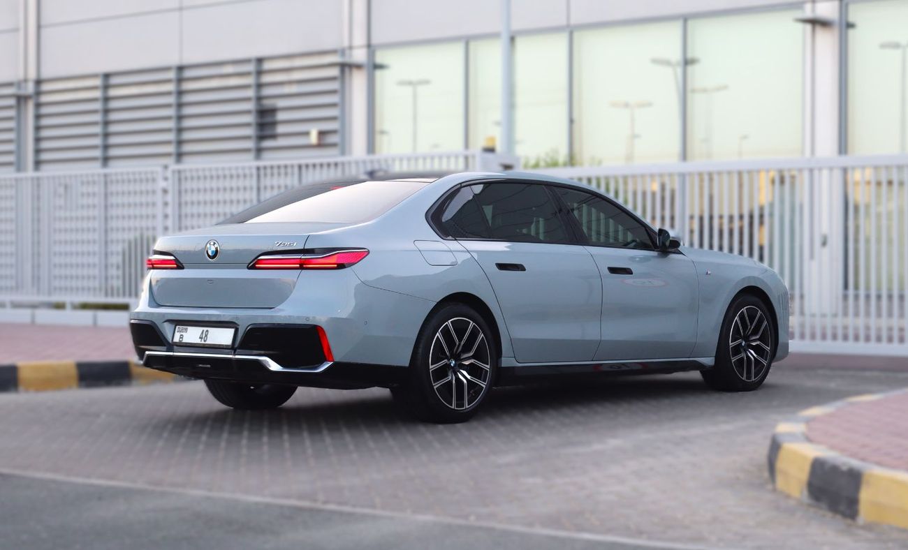 BMW 735i M SPORT INDIVIDUAL