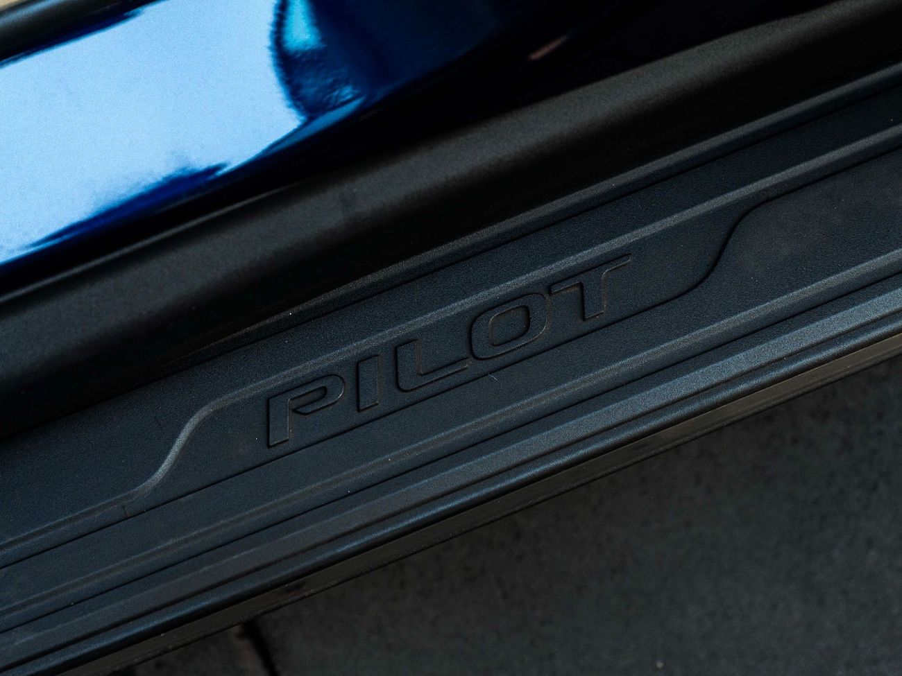 Honda Pilot AED 1887 PM • PILOT AWD TOURING • ONLY 28,000 KMS • 7-SEATER • PRISTINE CONDITION