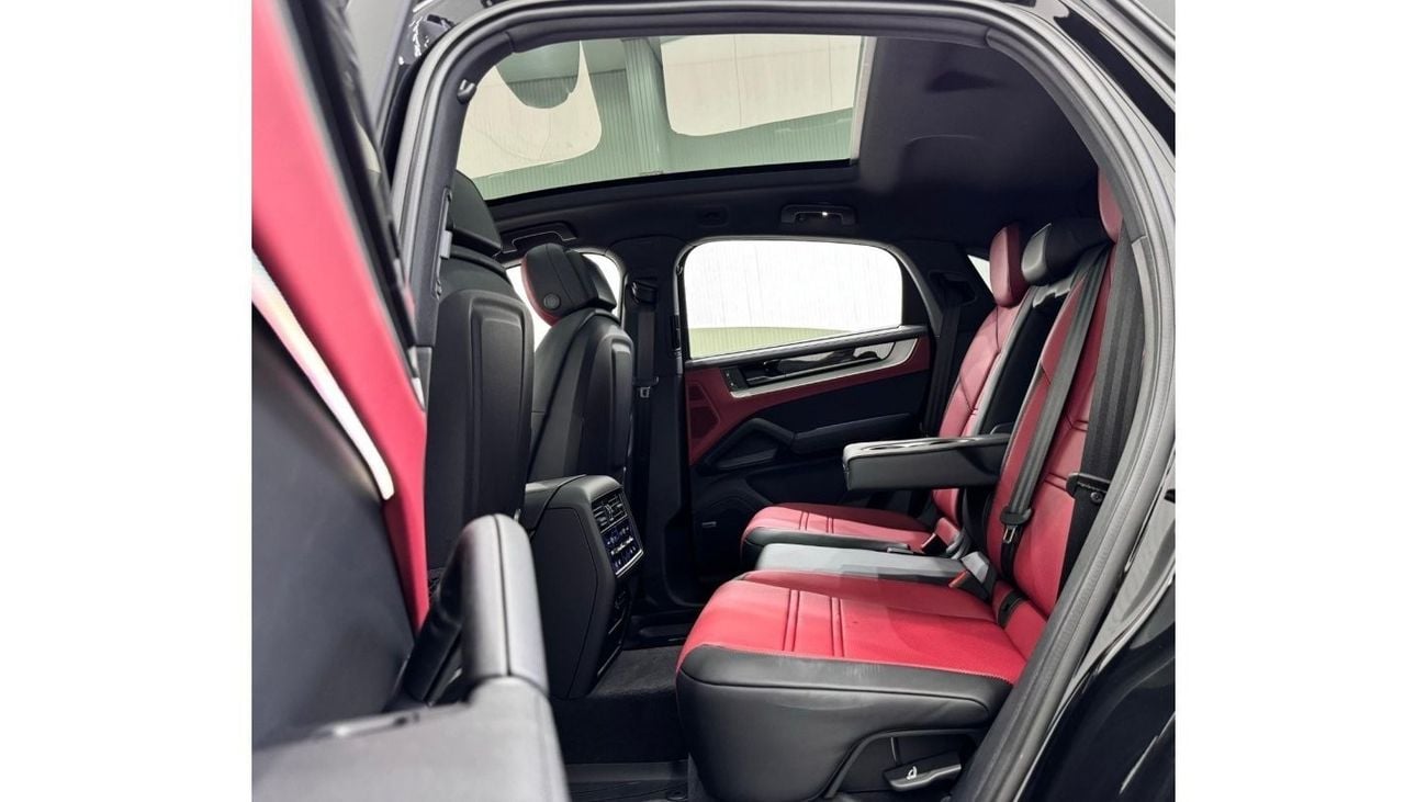 Porsche Cayenne 2024 Porsche Cayenne S, Brand New, 4 Years Porsche Agency Warranty