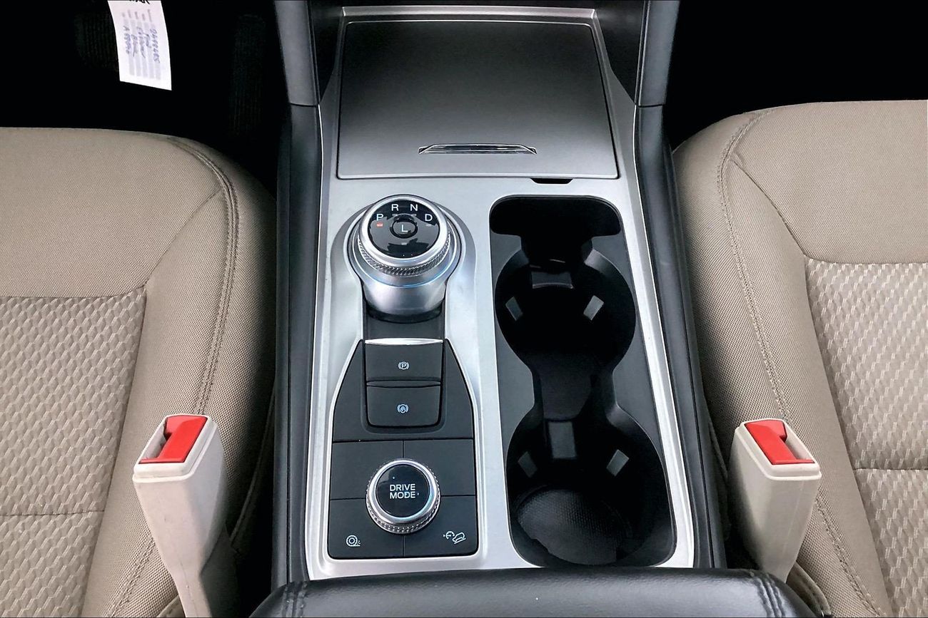 Ford Explorer XL / Standard | National Day Celebration | Guaranteed Warranty | 0 Down Payment