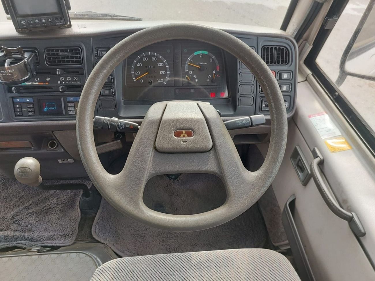 ميتسوبيشي روزا (RAMADAN OFFER) MITSUBISHI ROSA BUS RHD 1996 MODEL 3.9 L DIESEL MANUAL(PM40464)