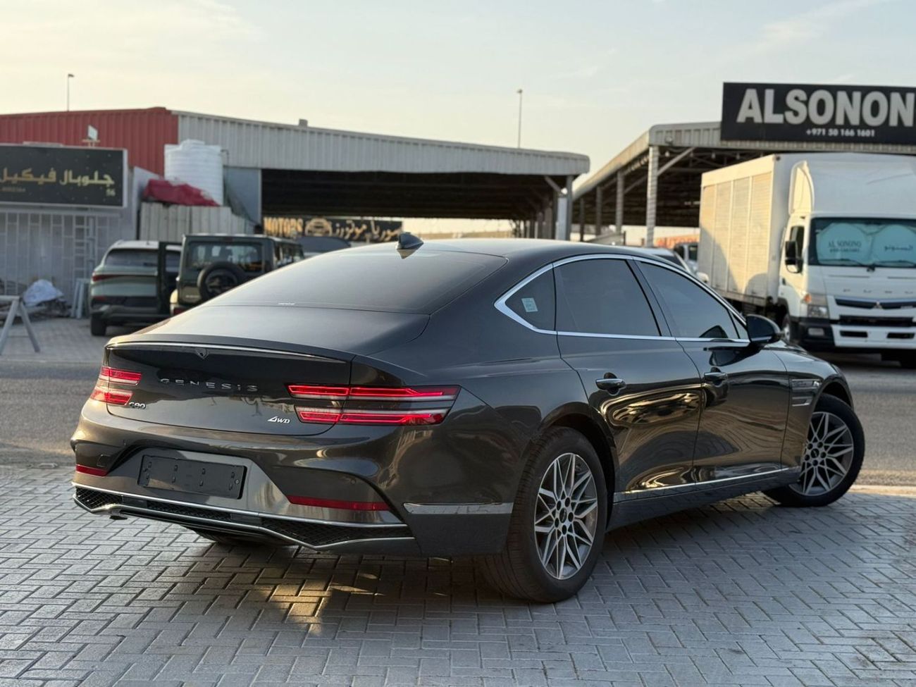 جينيسس G80 Platinum 2.5L AWD