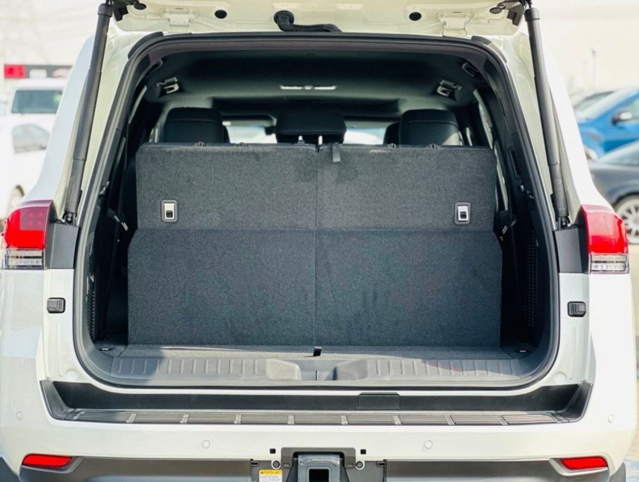 Toyota Land Cruiser Lc 300 sahara top of the range