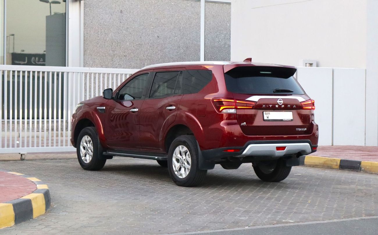 نيسان إكستيرا Titanium 2.5L AWD