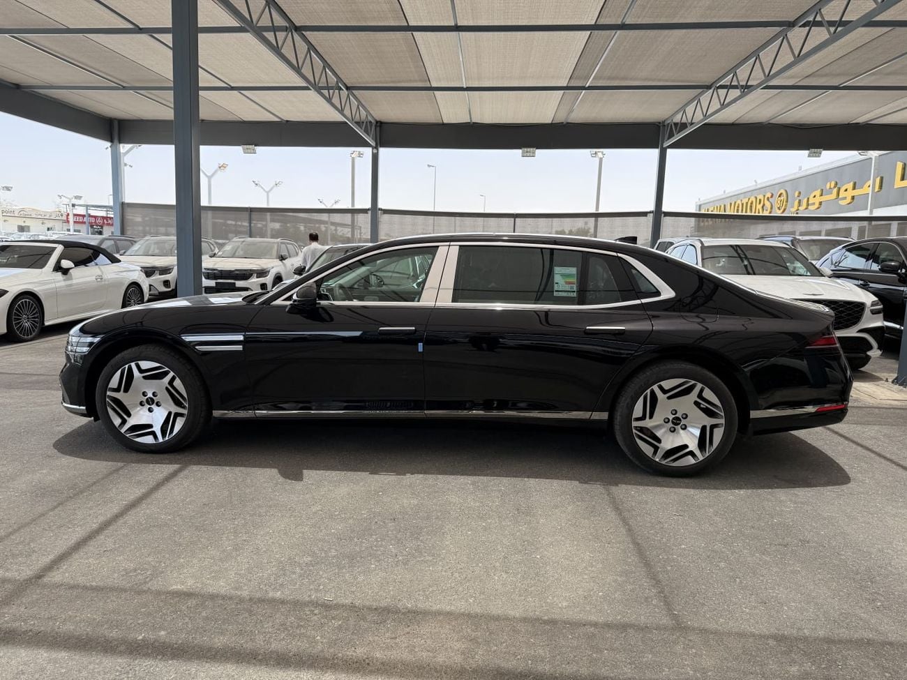 جينيسس G90 G90 LWB 3.5T E/SC ROYAL