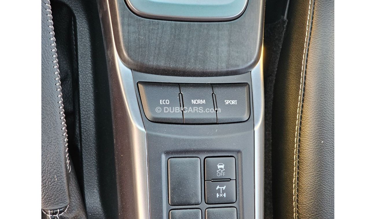 Toyota Fortuner 2.8L full options