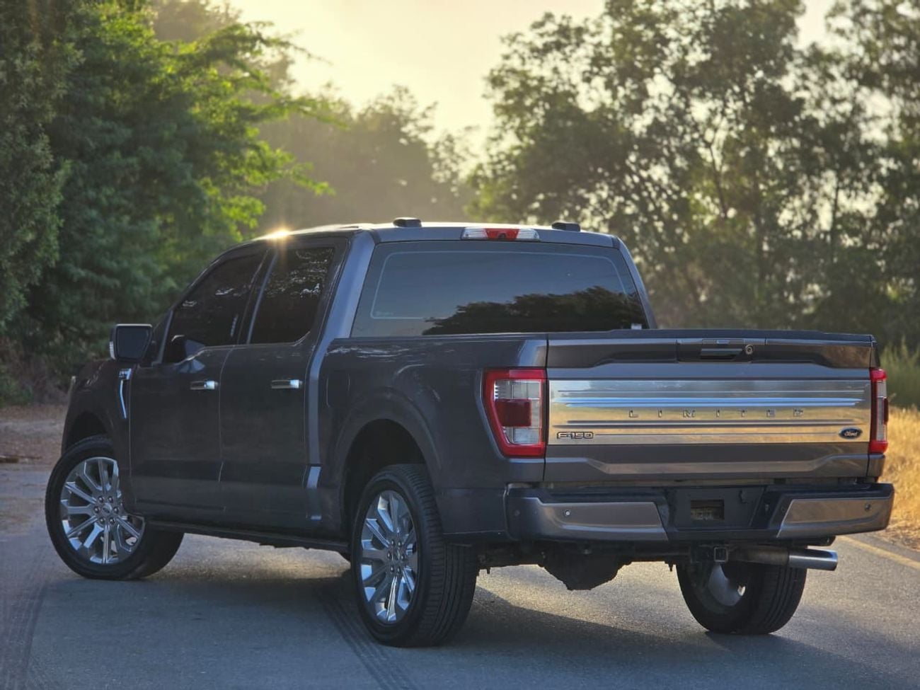 Ford F-150 PLATINUM FORD F-150 LIMITED 2021 GCC // HYPRID // FULL OPITION // PERFECT CONDITION