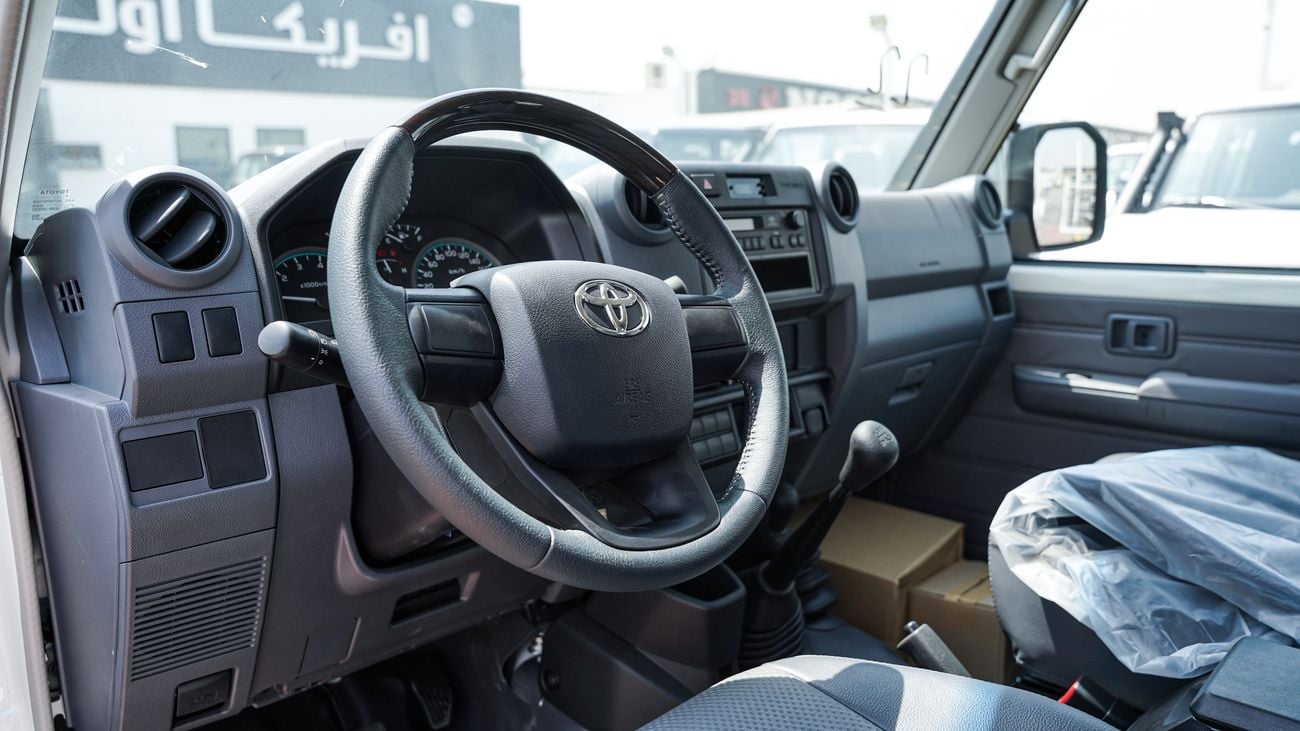 Toyota Land Cruiser Pickup 70