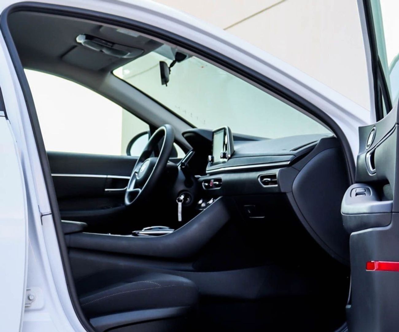 Hyundai Sonata Smart 2.5L Hyundai Sonata 2023 GCC accident-free in excellent condition 1042 P.M