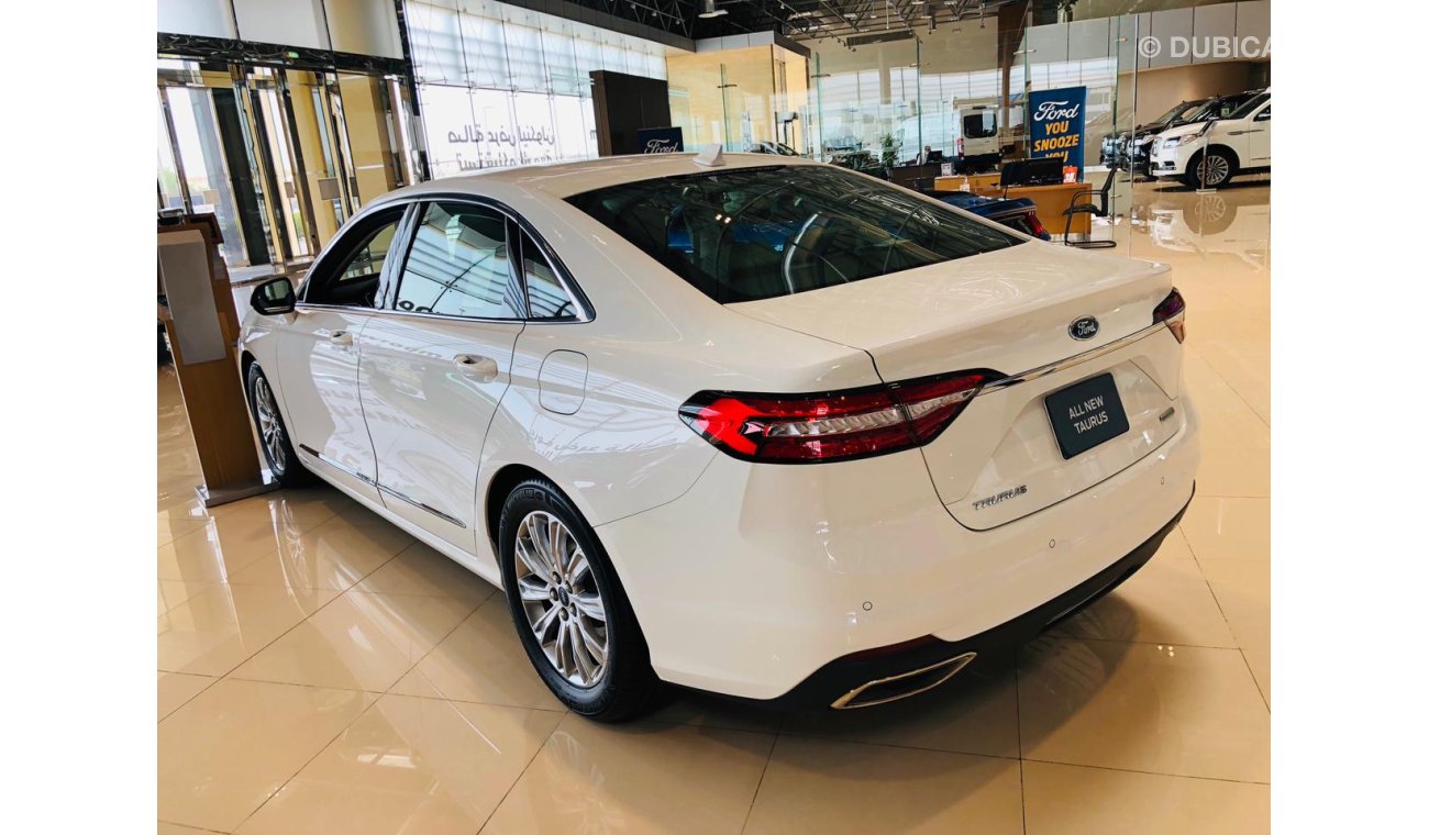 Ford Taurus 2.0L, 18" Rims, LED Headlights, Global Open/Close, Power Sunroof, Rear Camera (CODE # FTW2021)