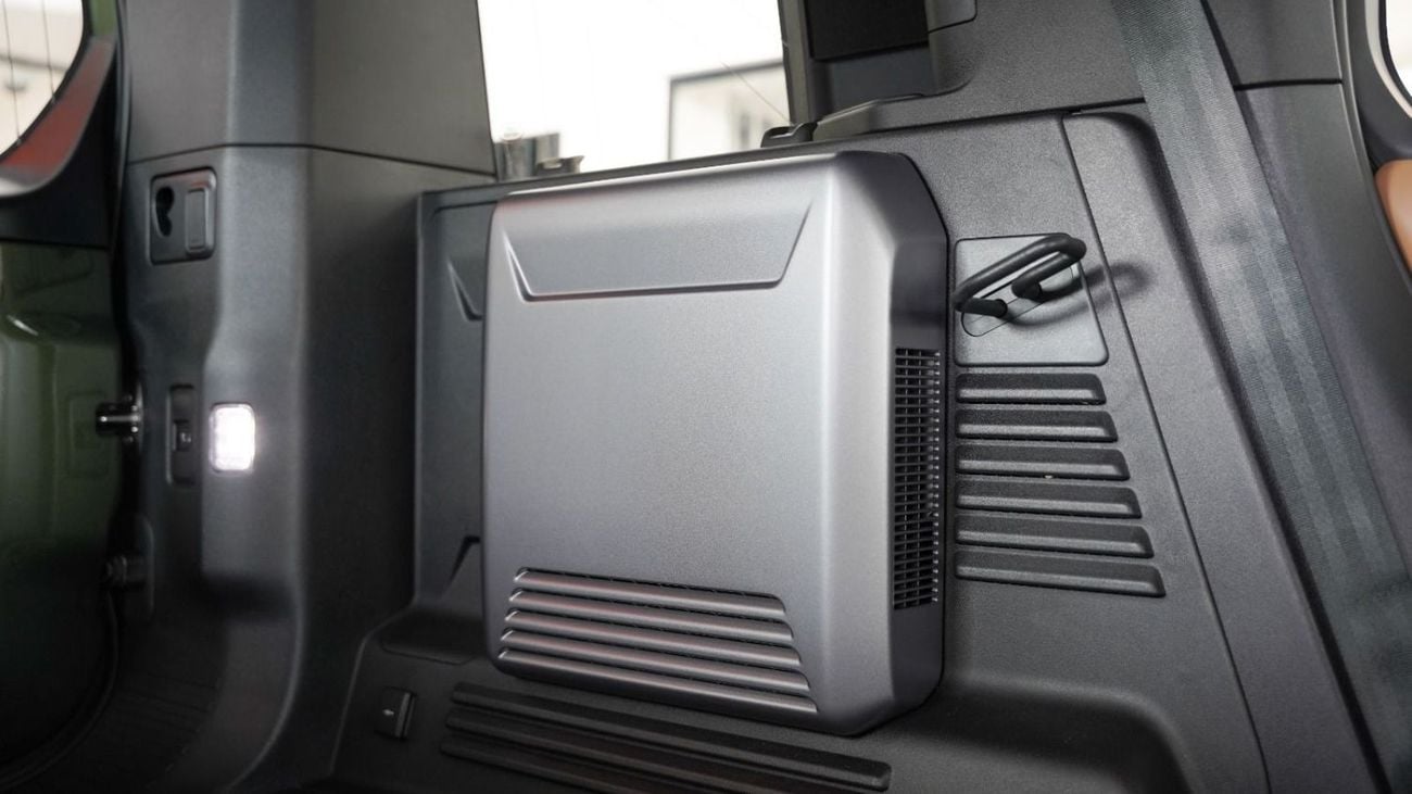 Land Rover Defender Land Rover Defender X-Dynamic HSE P400 - 2026 - GCC (Export)