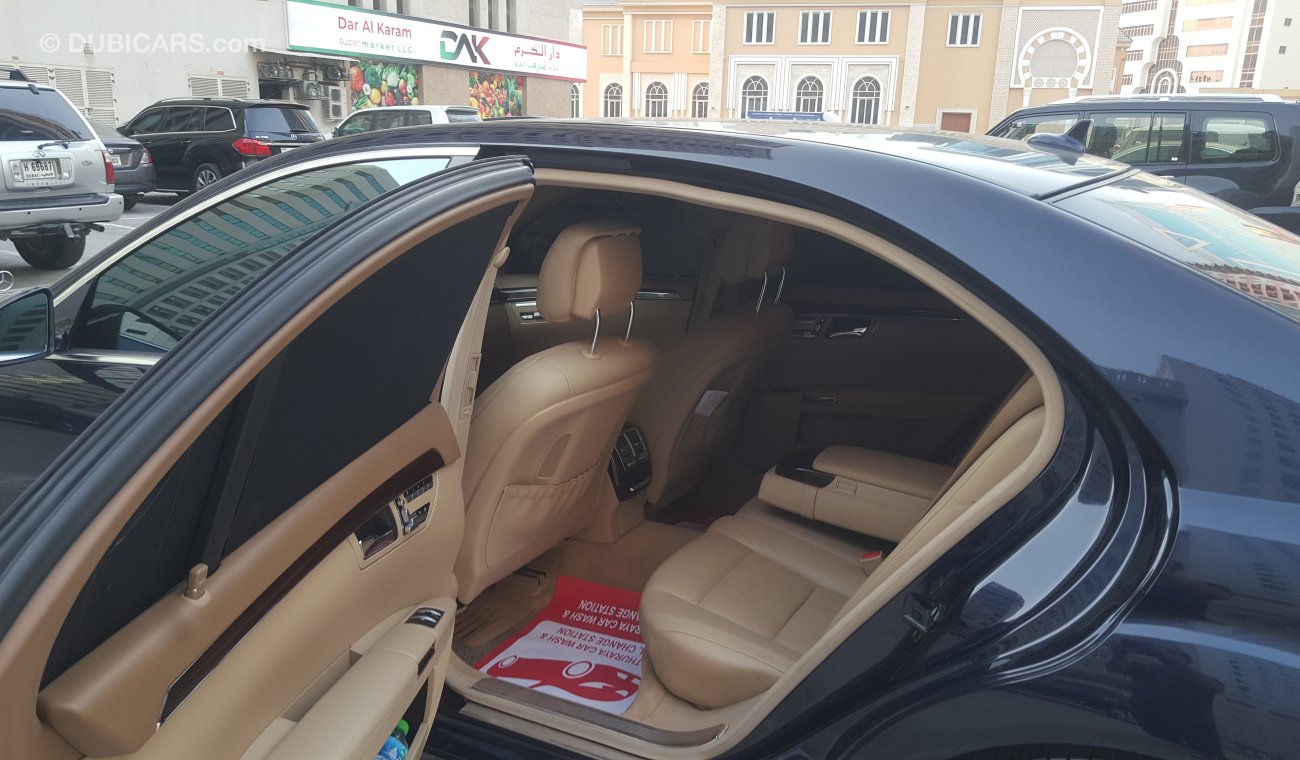 مرسيدس بنز S 550