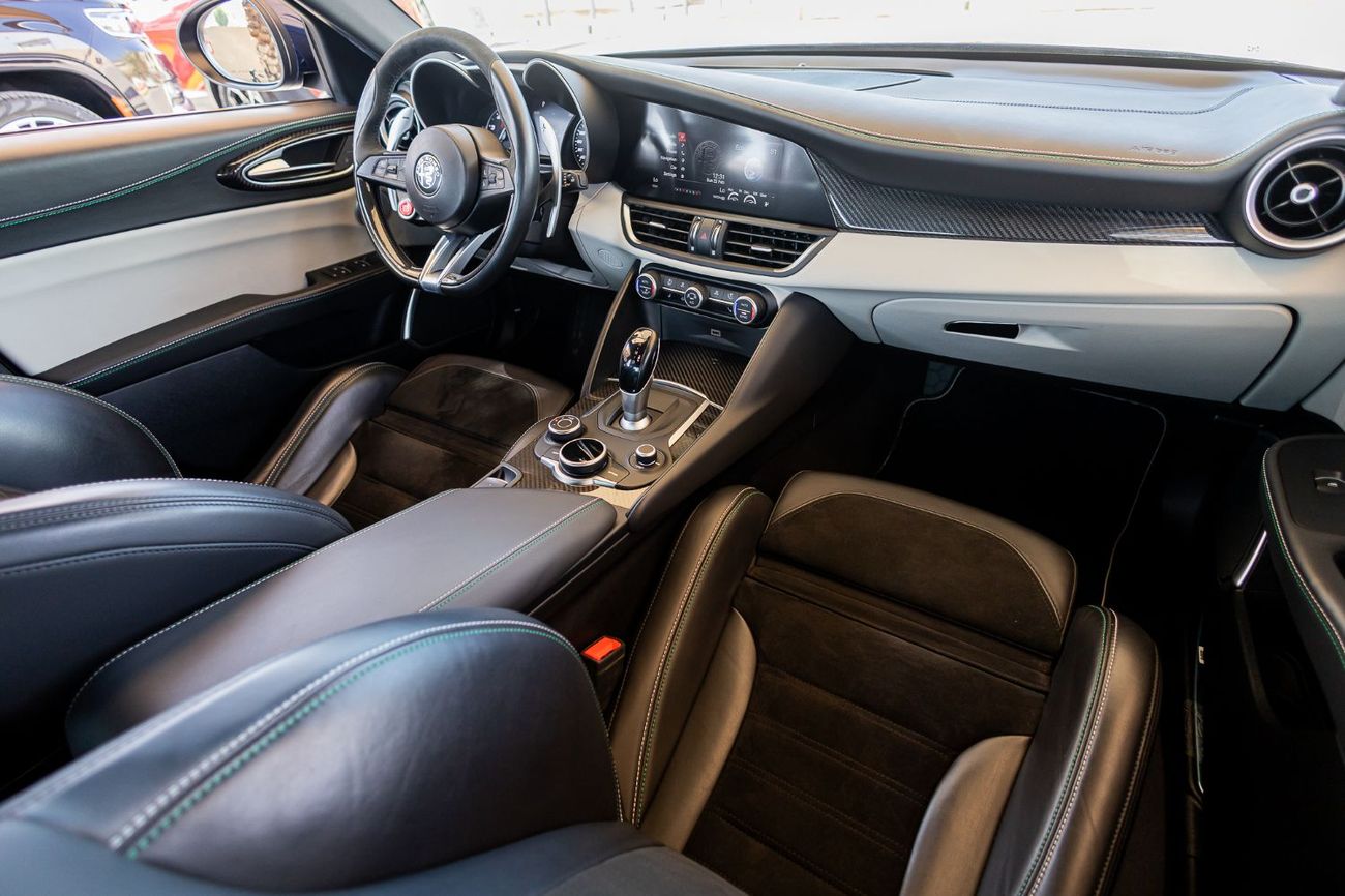 ألفا روميو جوليا Quadrifoglio 2.9L (510 HP)