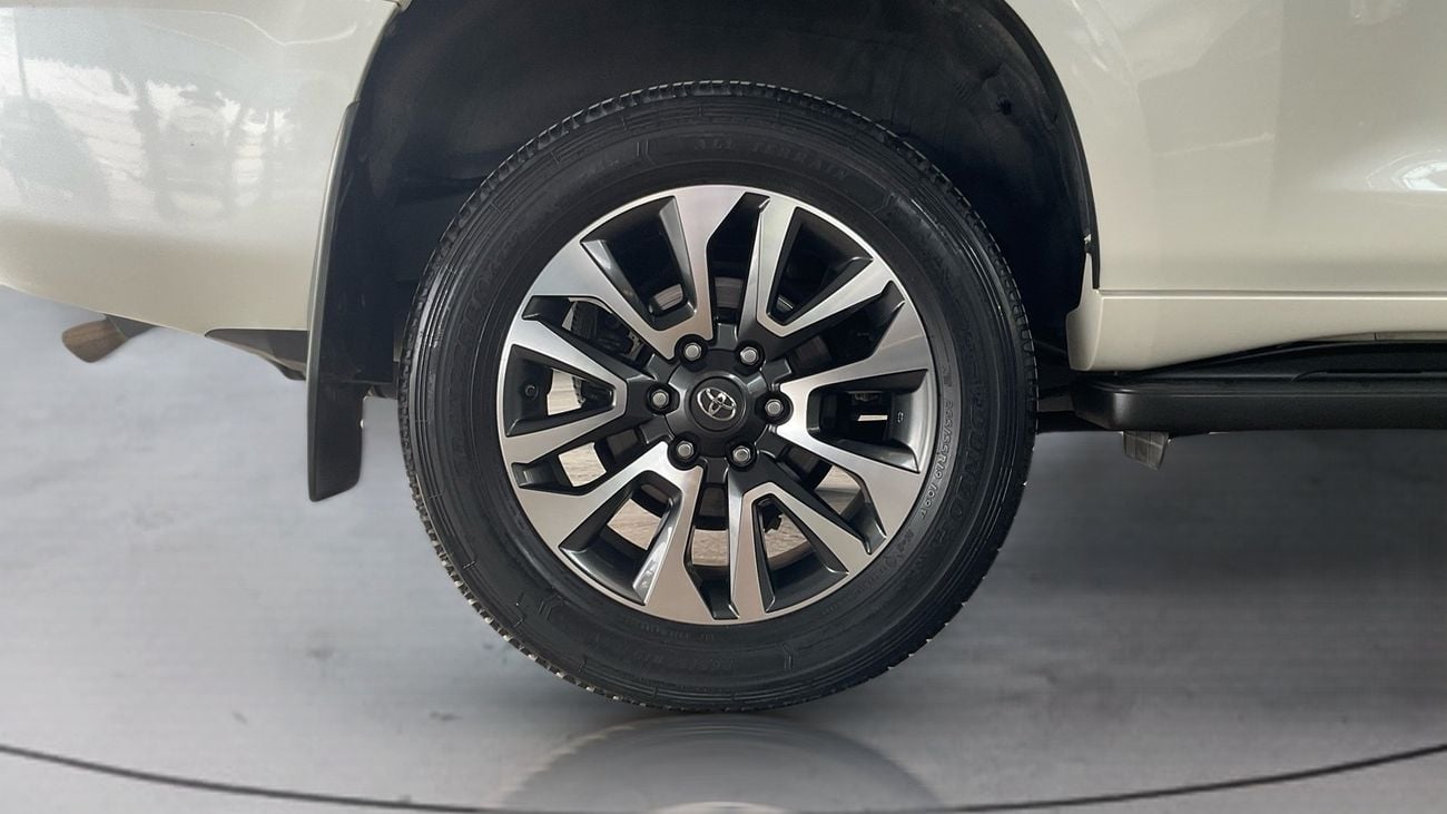 تويوتا برادو GXR | شامل الضمان | 0 ﺪﻔﻋﺓ ﺃﻮﻟﻯ