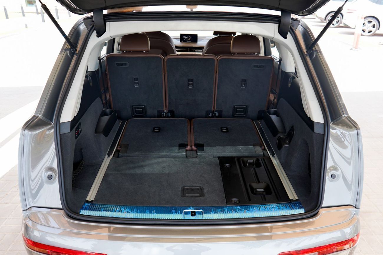 Audi Q7 45 TFSI quattro 3.0L