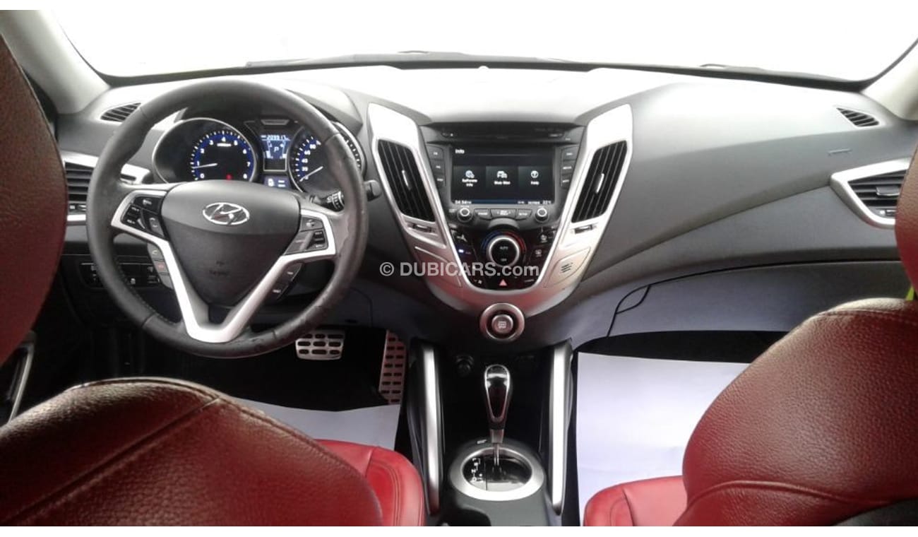 Hyundai Veloster Hyundai volaster no paint no accident full option