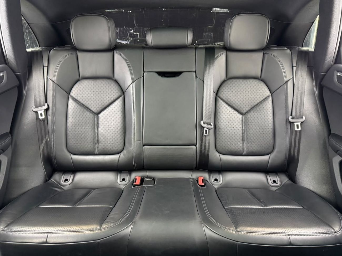 Porsche Macan STANDARD, миниатюра 20