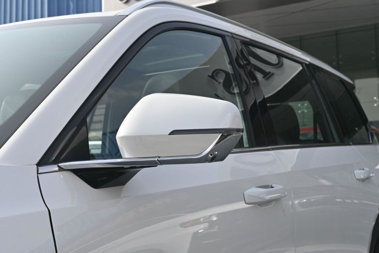 GAC GS8 GAC GS8 2.0L Turbo, 4WD, 8 Speed AT, 7 Seater, Color White, Model 2024