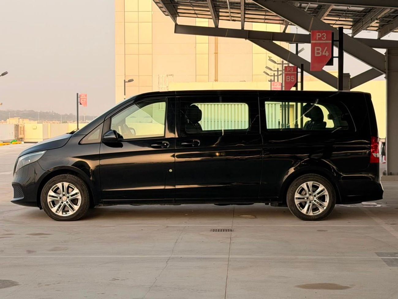 مرسيدس بنز V 250 AVANTGARDE/E