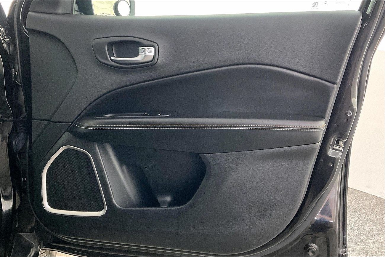 Nissan Kicks SL | Guaranteed Warranty | 0 Down Payment