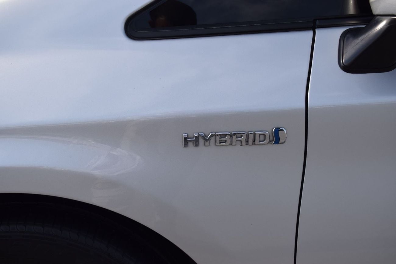 تويوتا برياس 1.8L Hybrid (Japanese Specs)
