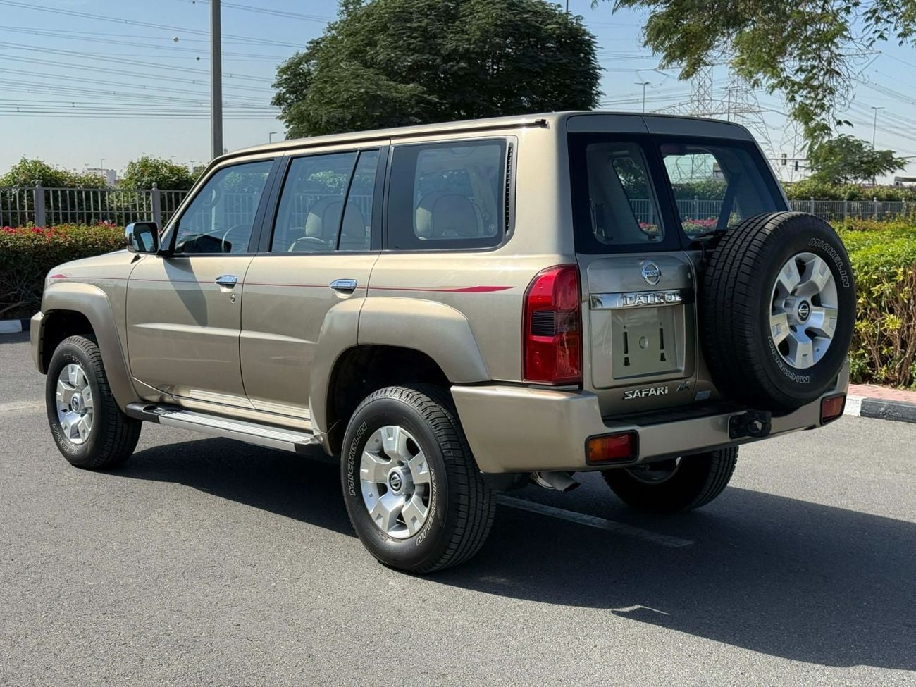 نيسان باترول Safari 4.8L A/T