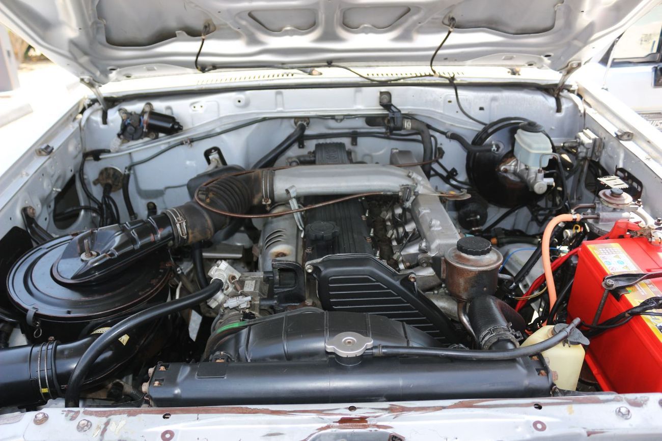 Toyota Land Cruiser Pick Up TOYOTA LAND CRUISER PICKUP 2010 DIESEL MANUAL GEAR GULF SPACE 4X4