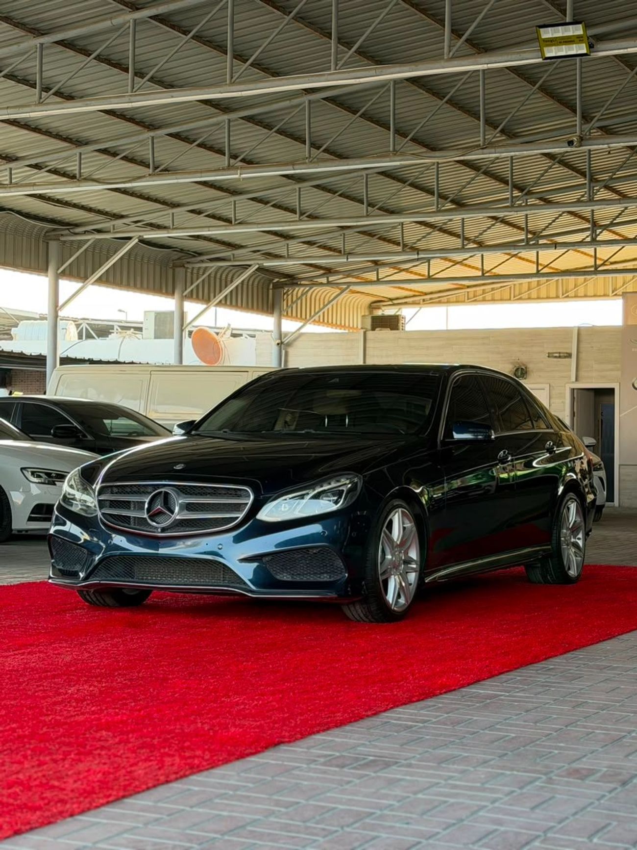 مرسيدس بنز E300 AVANTGARDE SPORT