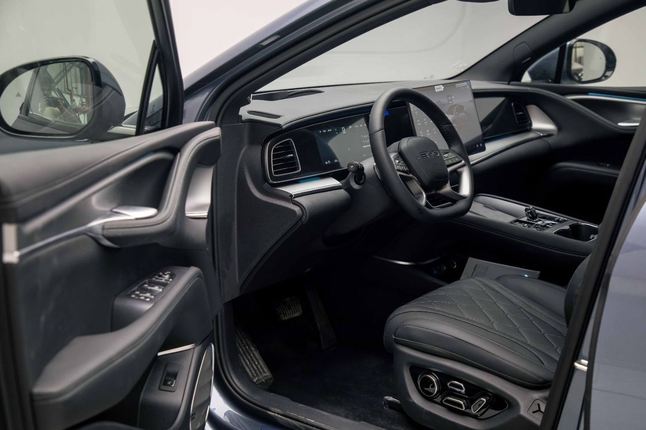 BYD Sealion 7 RWD Intelligent Driving - Grey Inside Black | Export Only