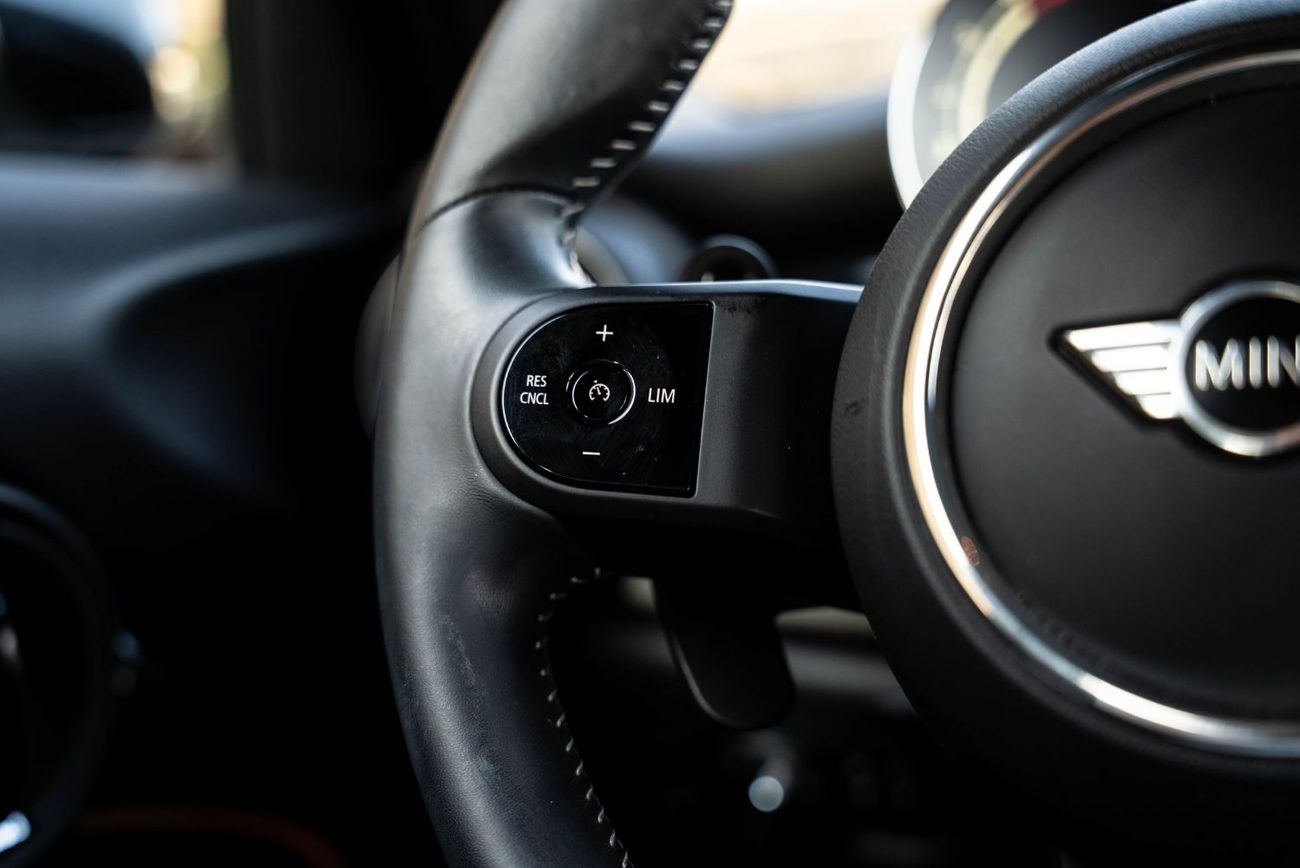 ميني كوبر إس 2023 Agency Warranty Full Service History GCC 2.0L Turbo 4 Cylinders Low Mileage