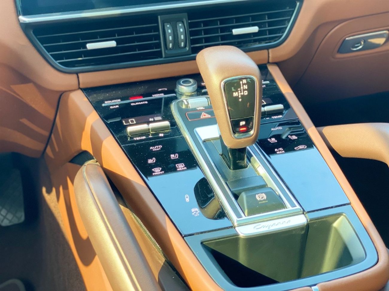 Porsche Cayenne Base Coupe