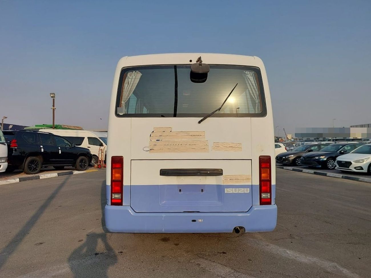 Isuzu Journey ISUZU JOURNEY BUS RHD 2000 MODEL 4.1 L DIESEL MANUAL(PM00136)