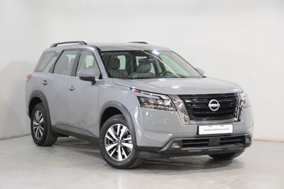Nissan Pathfinder S 2.0