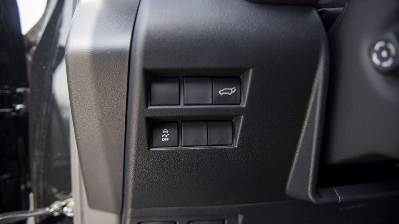 Toyota Land Cruiser LAND CRUISER VX 3.5L