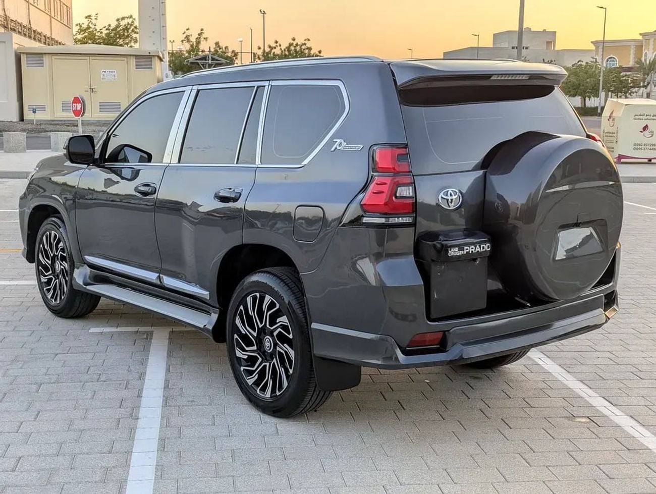 Toyota Prado TX-L Facelifted With Interior And Exterior TXL GCC Specs In excellent Condition