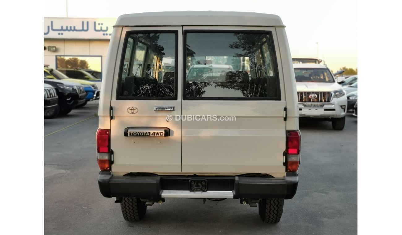 Toyota Land Cruiser 70 4.2L DIESEL, FOR GHANA AND COTE DE IVORY (CODE # HTLX78)