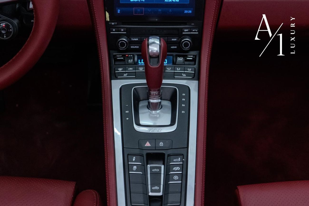 Porsche 718 Boxster Std 2.0L A/T 2022 Porsche 718 Boxster, Warranty, Sport Chrono Package, Very Low Kms, Excellent Condi