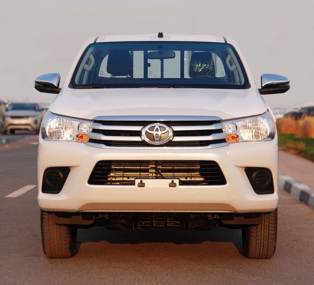 Toyota Hilux STD 4x4 DC 2.4L DSL A/T 2026 MODEL