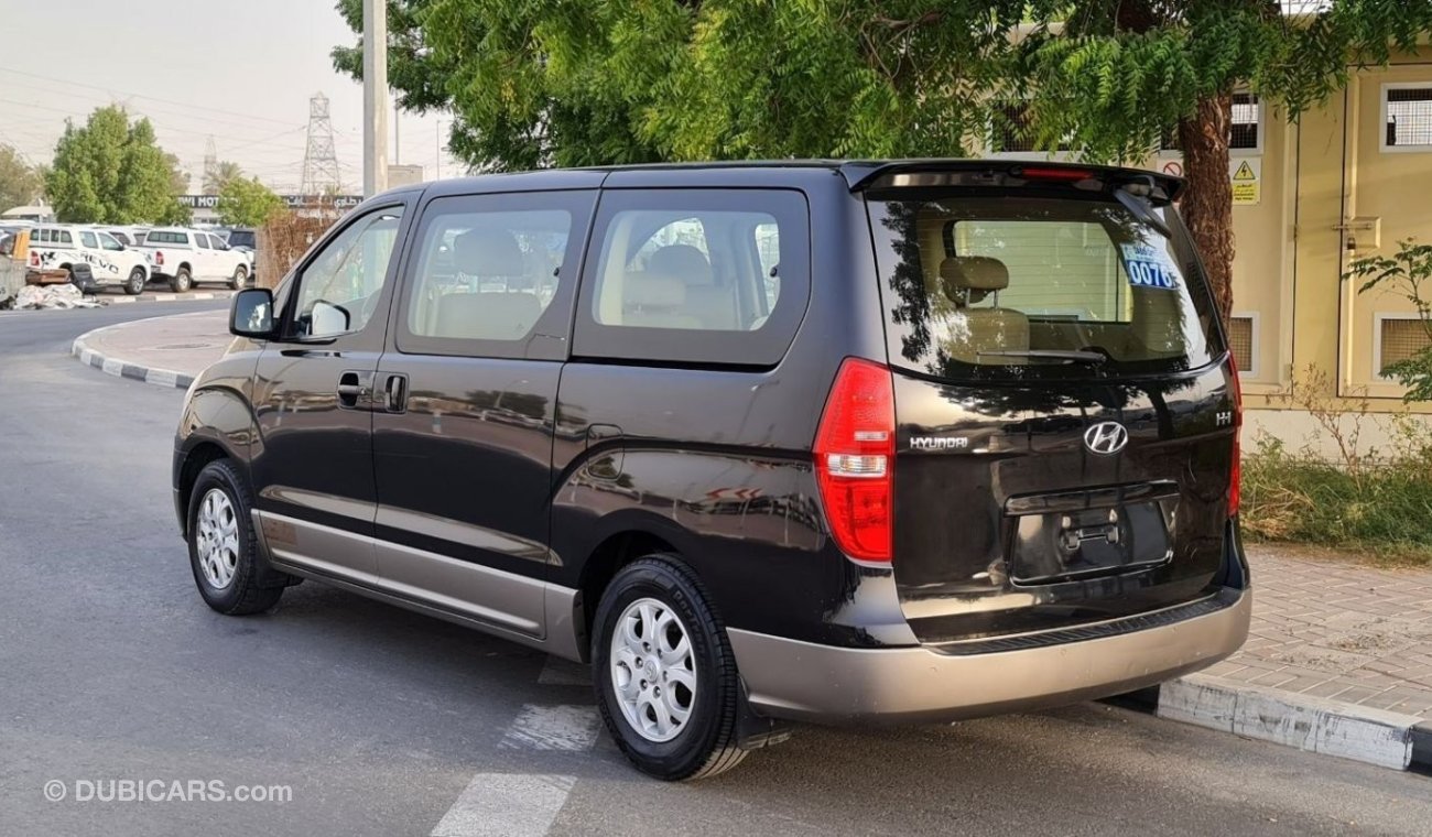 هيونداي H-1 9 Seats Leather/Alloy  Full Option 2016 GCC Partial Service History