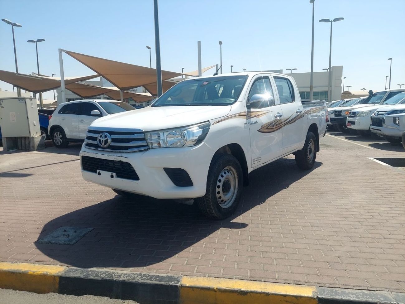 تويوتا هيلوكس DC 4WD 2.7L PETROL MANUAL TRANSMISSION